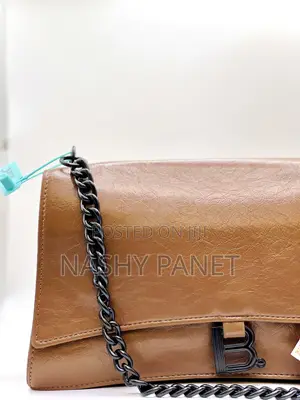 B Lk Fashion Handbag