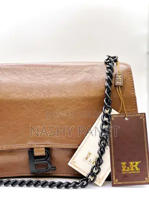 B Lk Fashion Handbag