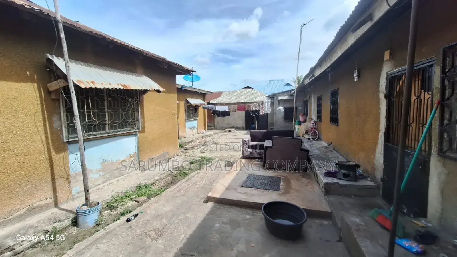 Kiwanja Chenye Nyumba Ya Kuvunja Kinauzwa Magomeni Kagera