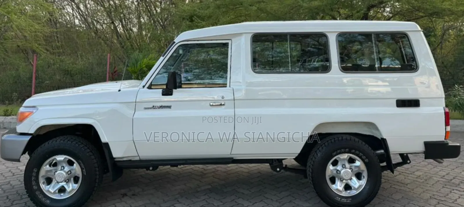 Toyota Land Cruiser 2015 White