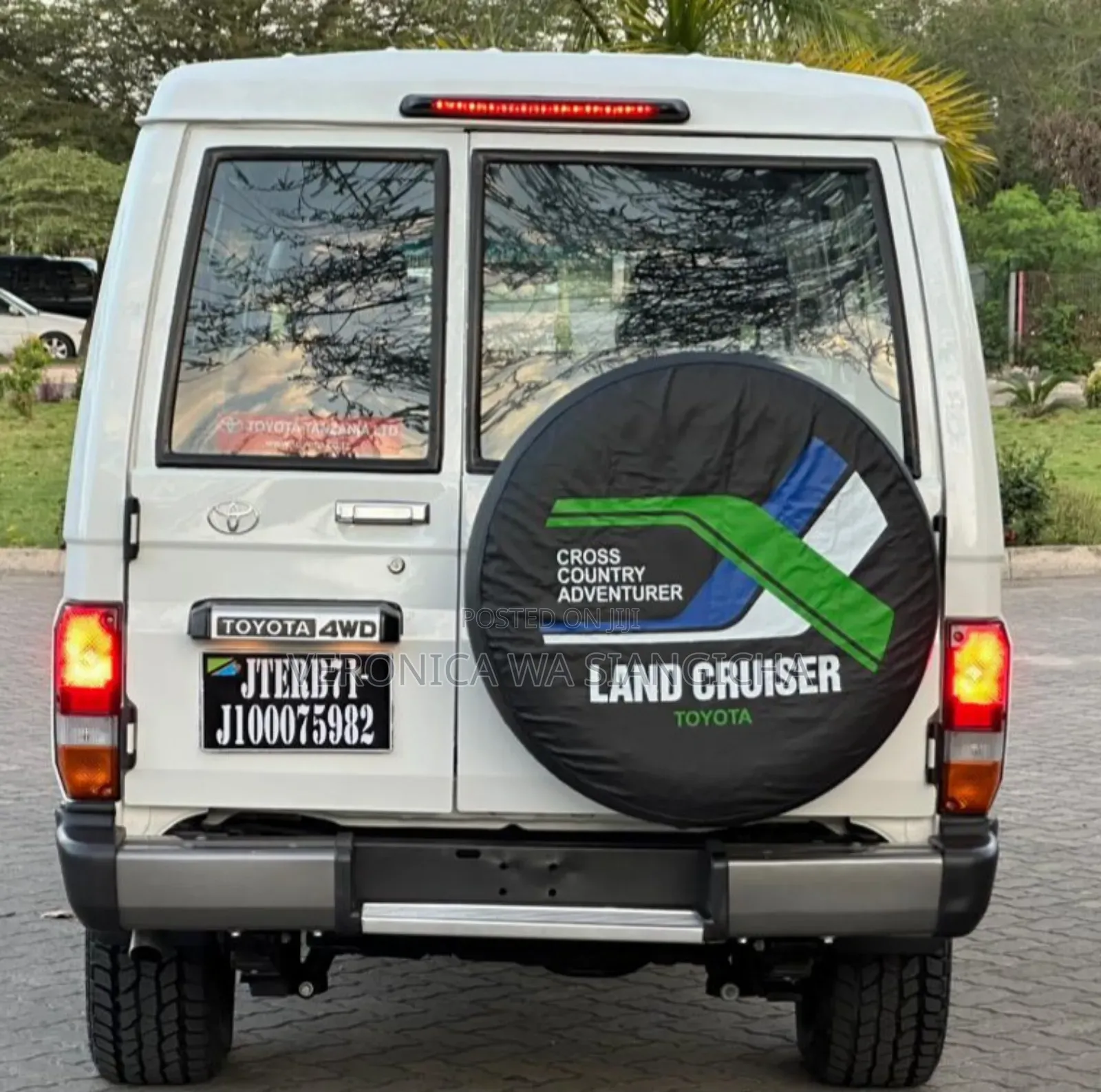 Toyota Land Cruiser 2015 White