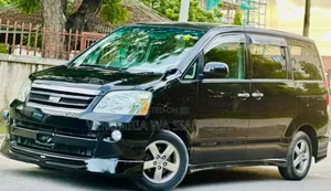 Toyota Noah 2007 Black