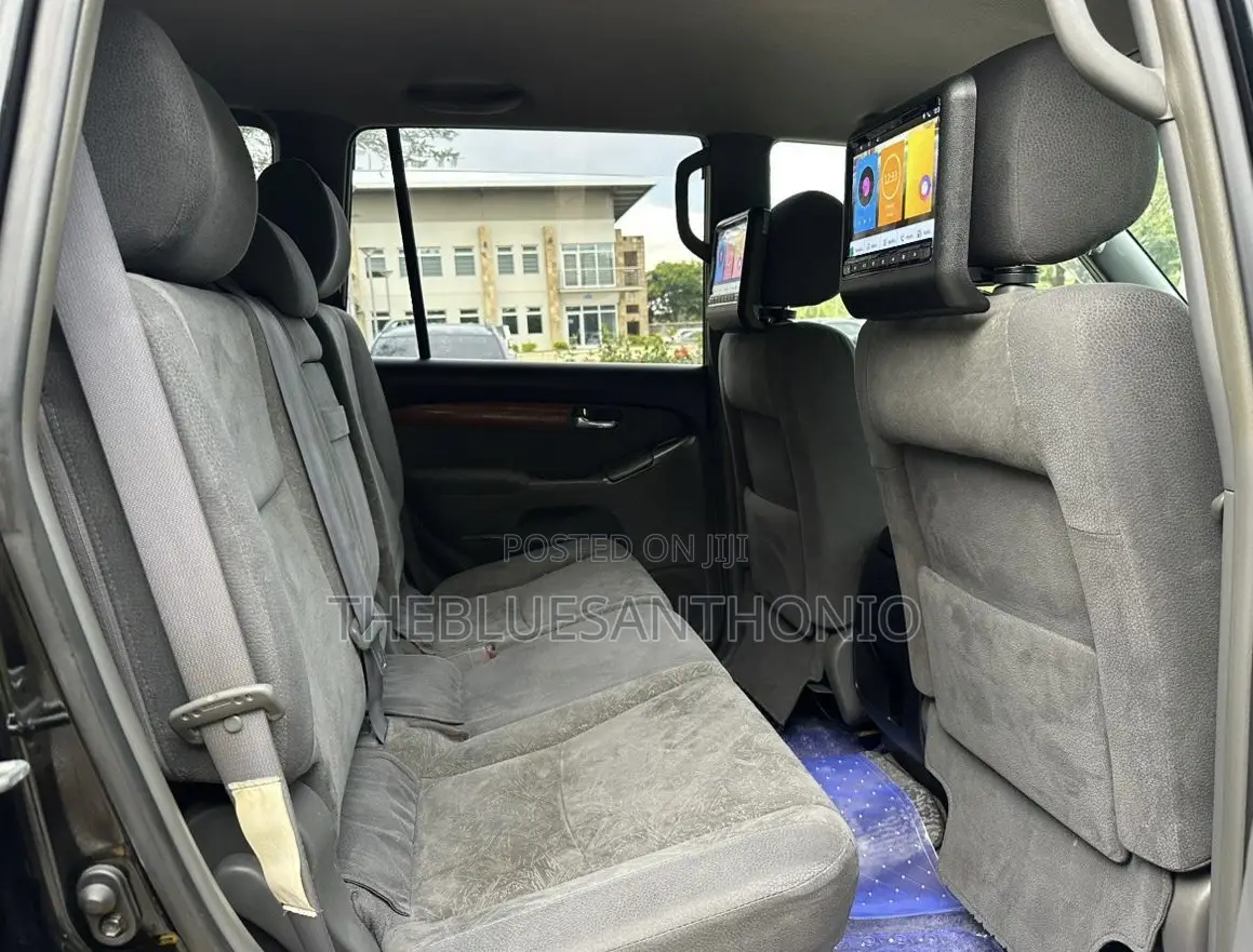Toyota Land Cruiser Prado 2006 Black