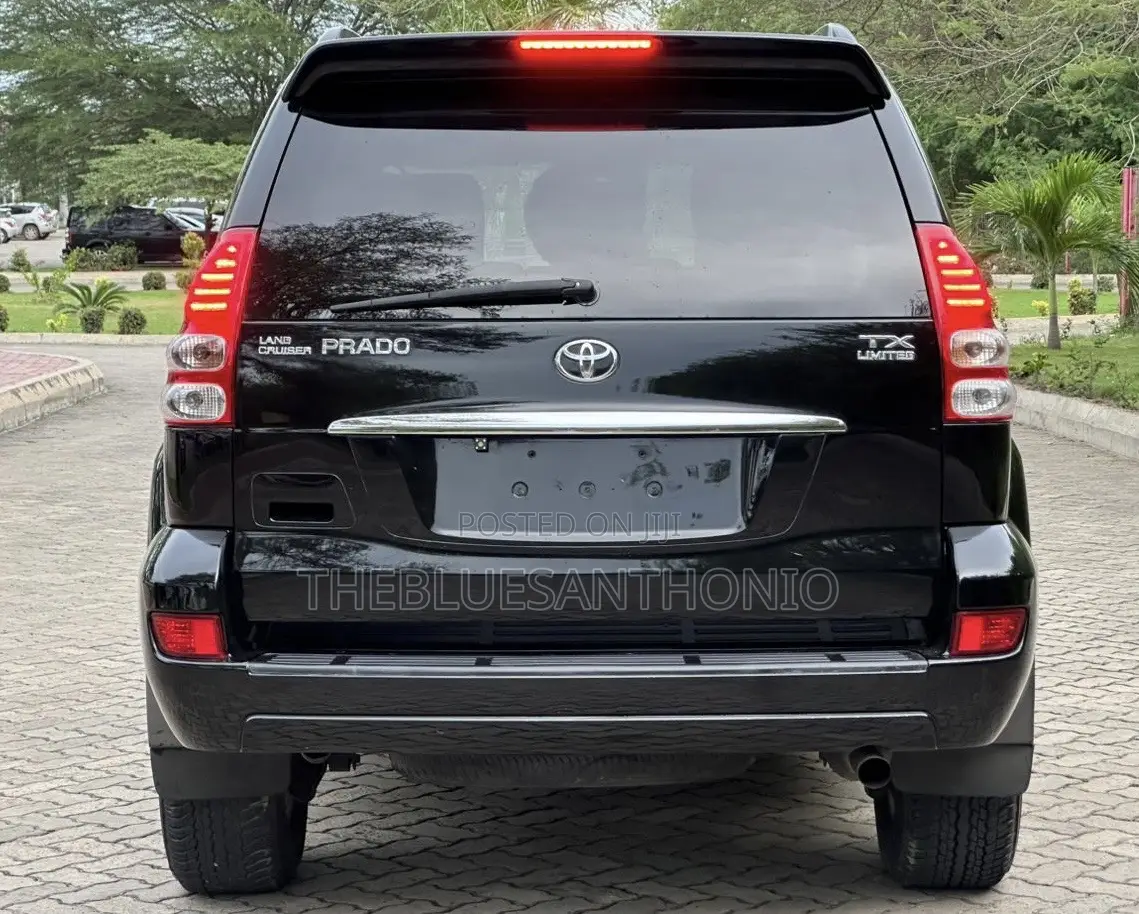 Toyota Land Cruiser Prado 2006 Black