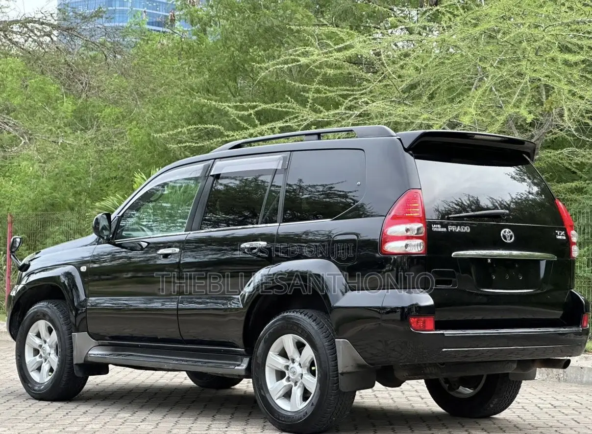Toyota Land Cruiser Prado 2006 Black