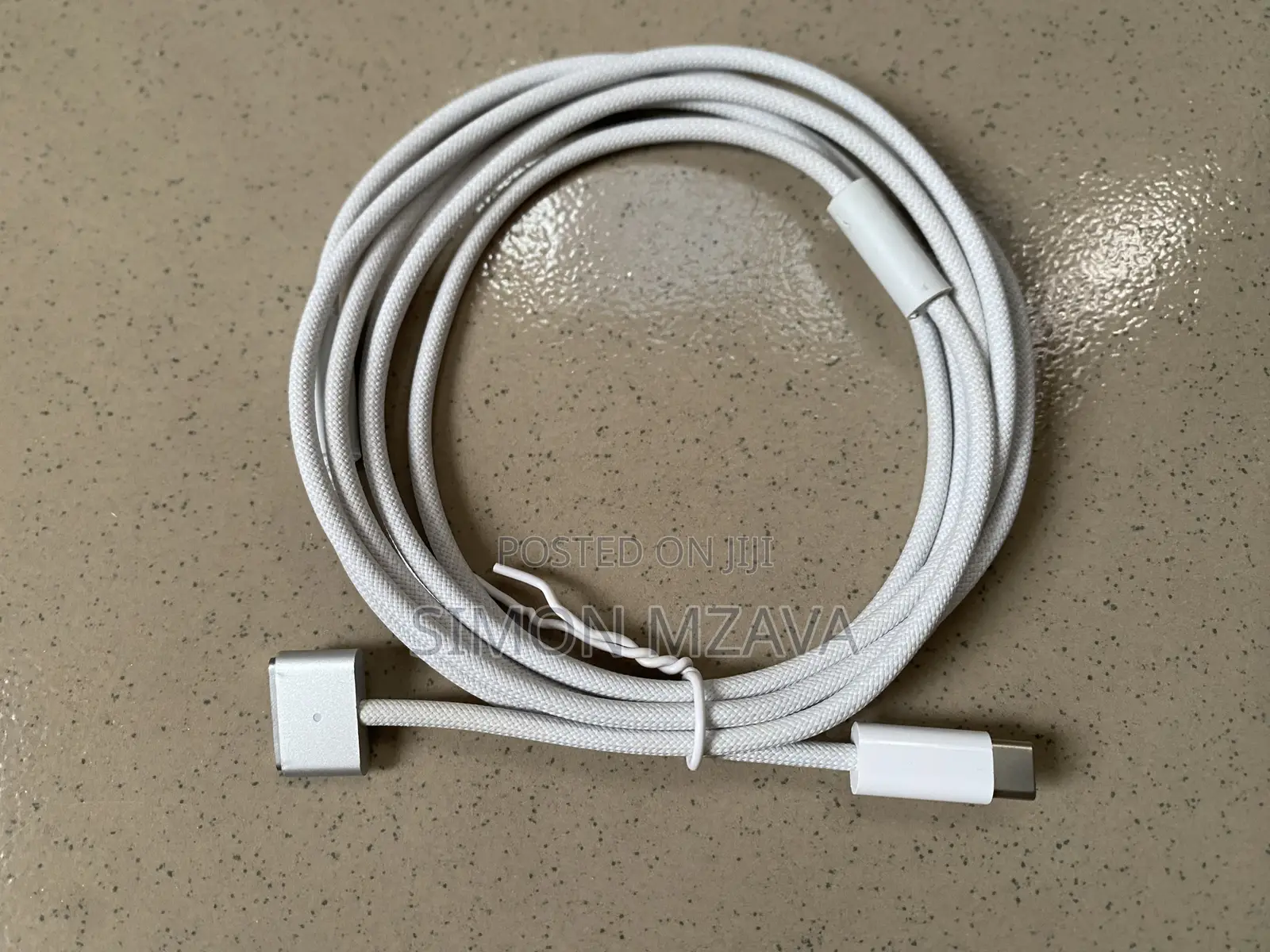Apple Original Usb-C to Magsafe 3 Cable Used – Safe Magnetic Charging