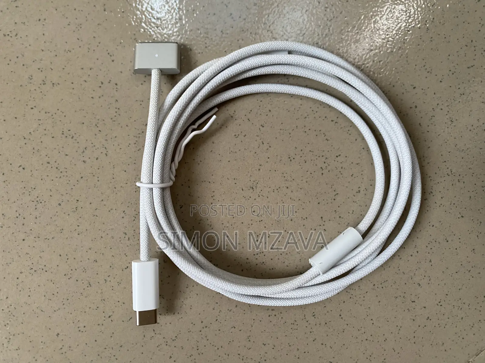 Apple Original Usb-C to Magsafe 3 Cable Used – Safe Magnetic Charging