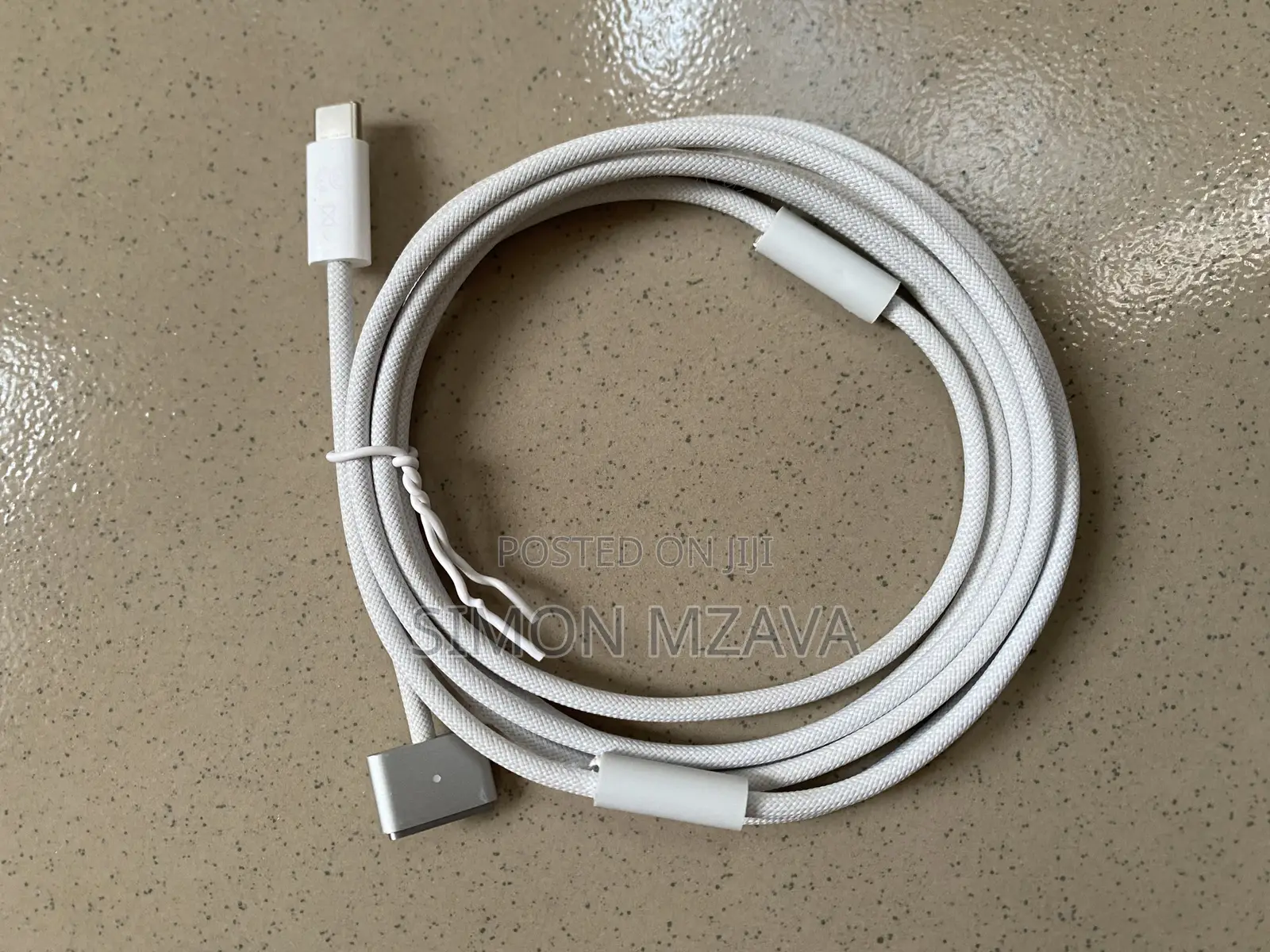 Apple Original Usb-C to Magsafe 3 Cable Used – Safe Magnetic Charging