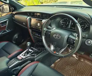 Toyota Fortuner 2023 White