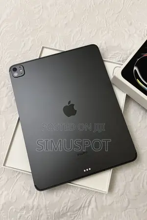 New Apple iPad Pro 13 (2024) 256 GB Black