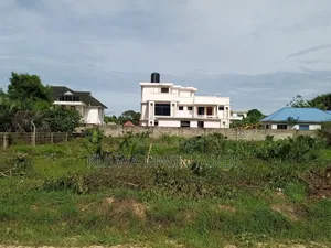 Kiwanja Chenye Hati Kinauzwa Kigamboni Kibada