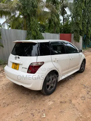 Toyota IST 2006 Pearl