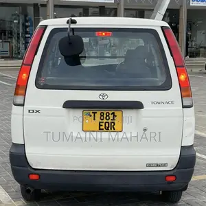 Toyota Noah 2001 White