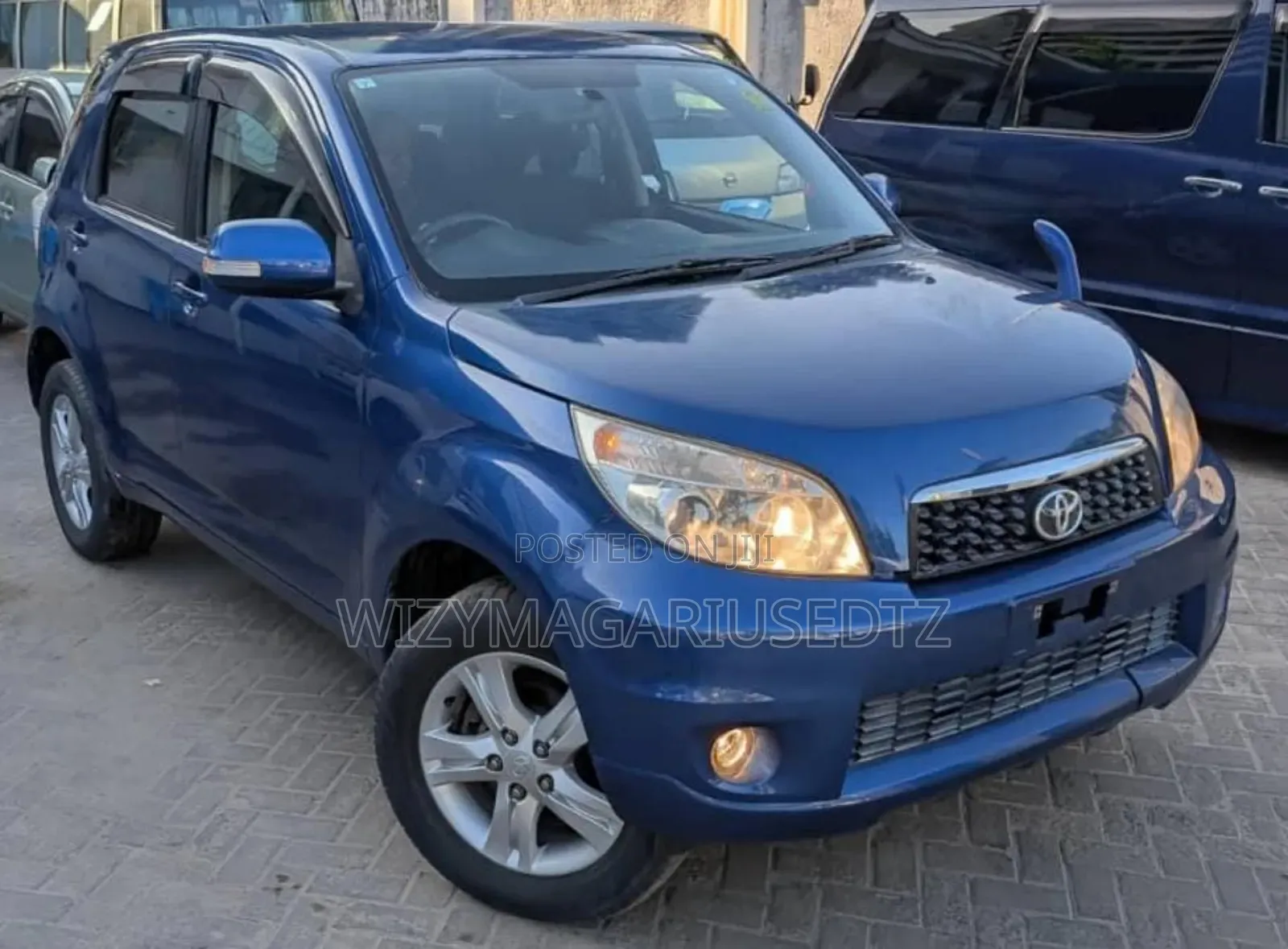 Toyota Rush 1.5 AWD 2009 Burgundy