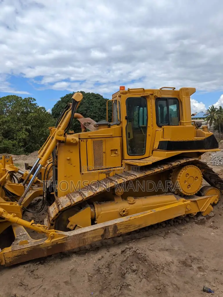 Caterpilar D6 Bulldozer