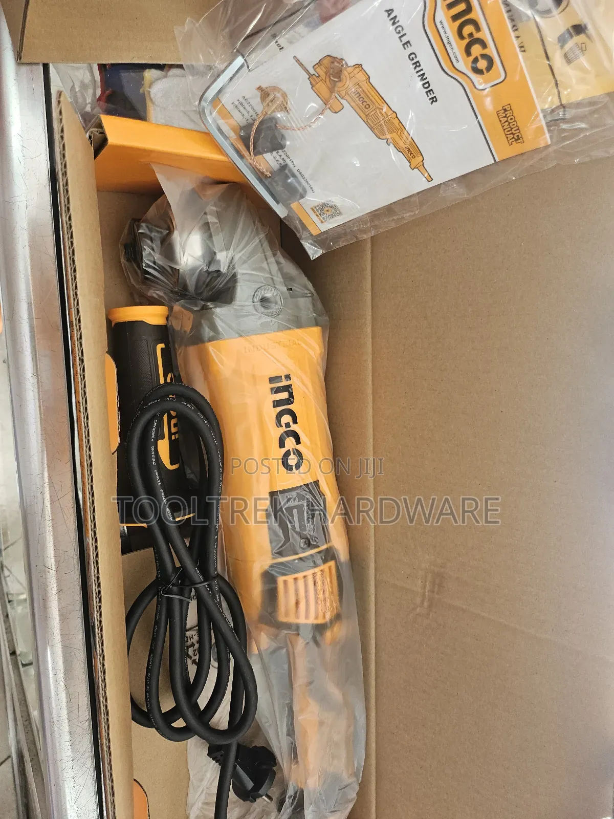 Angle Grinder 2200w Ingco