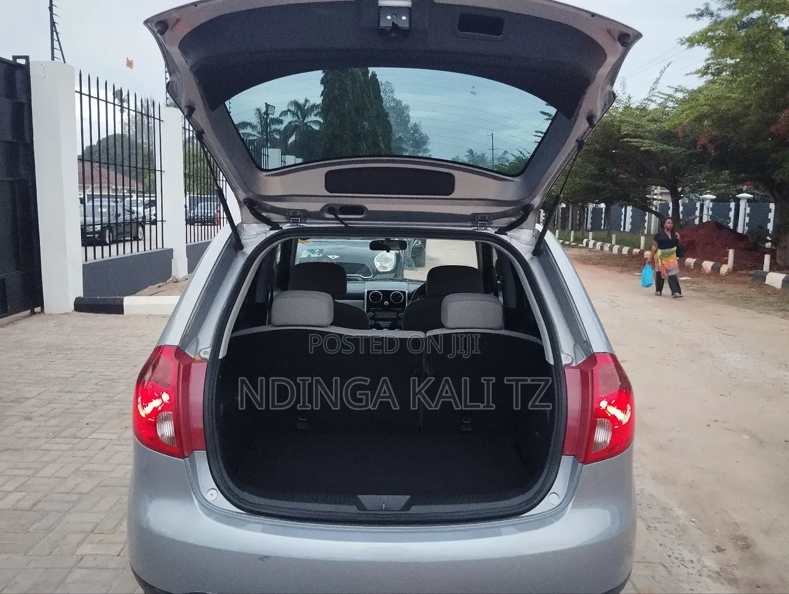 Mazda Verisa 2007 Blue