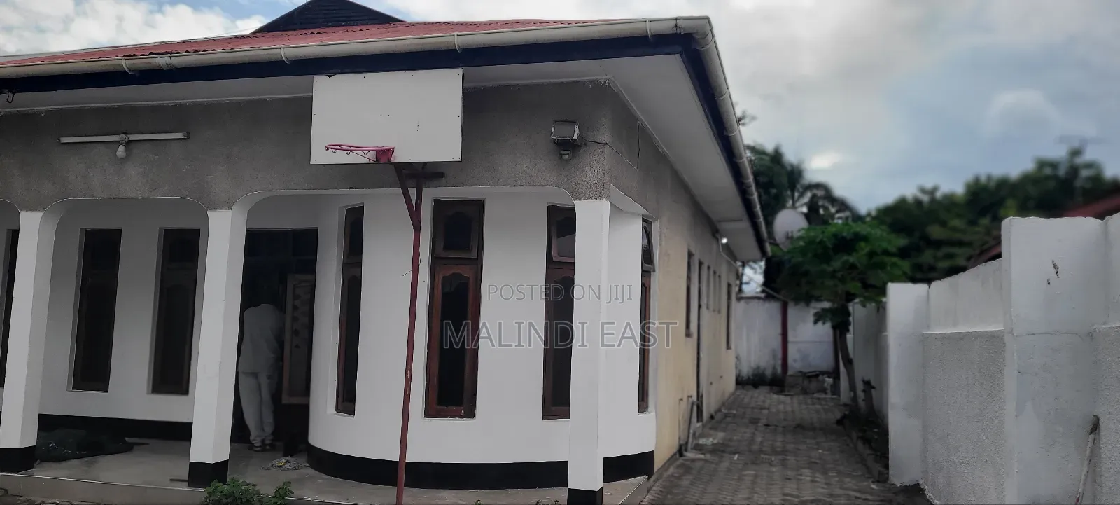 3bdrm Bungalow in Sinza Mori for rent