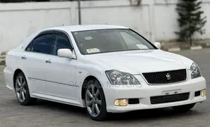 Toyota Crown 2006 White