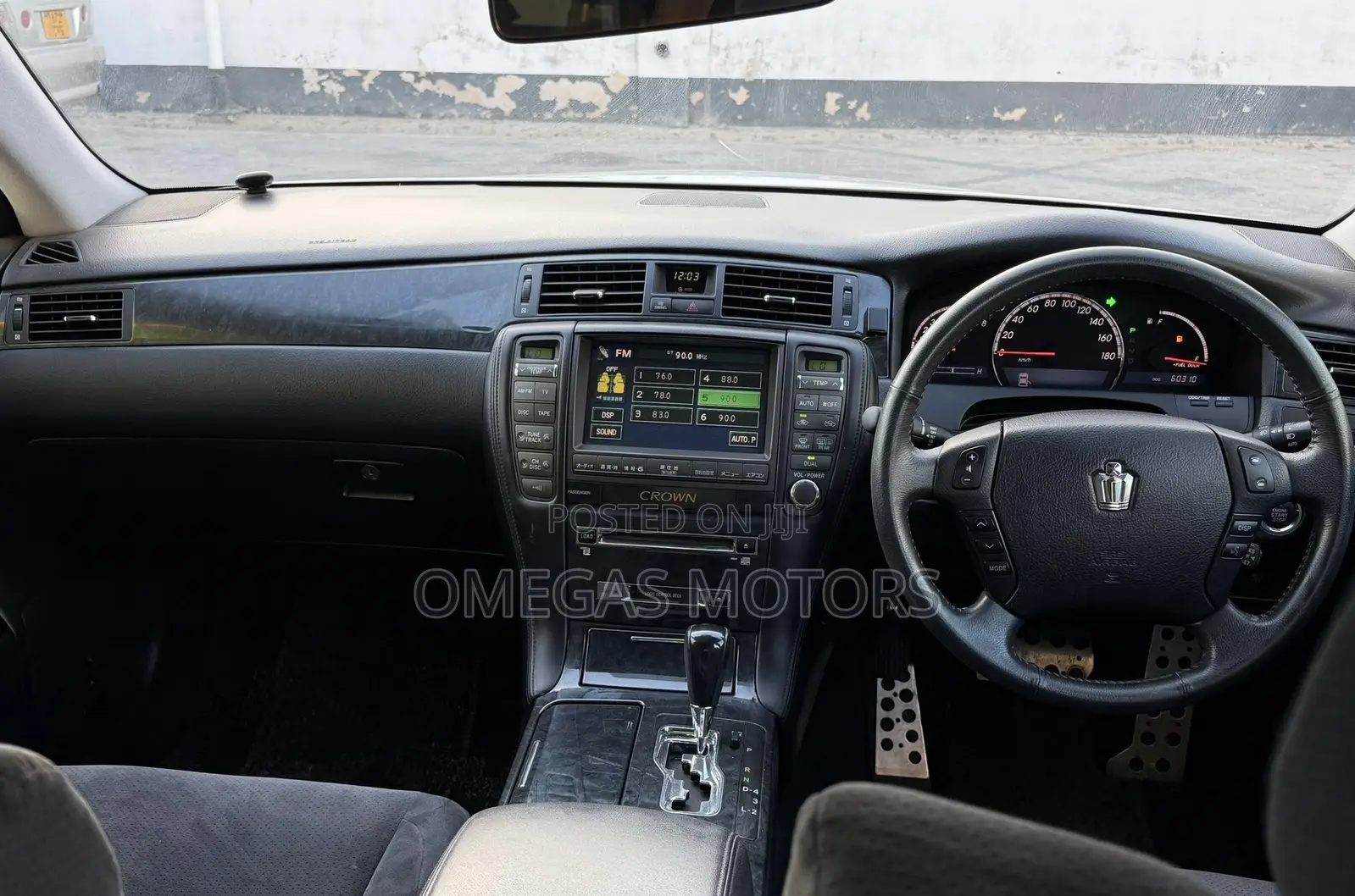 Toyota Crown 2006 White