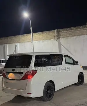 Toyota Alphard 2009 White