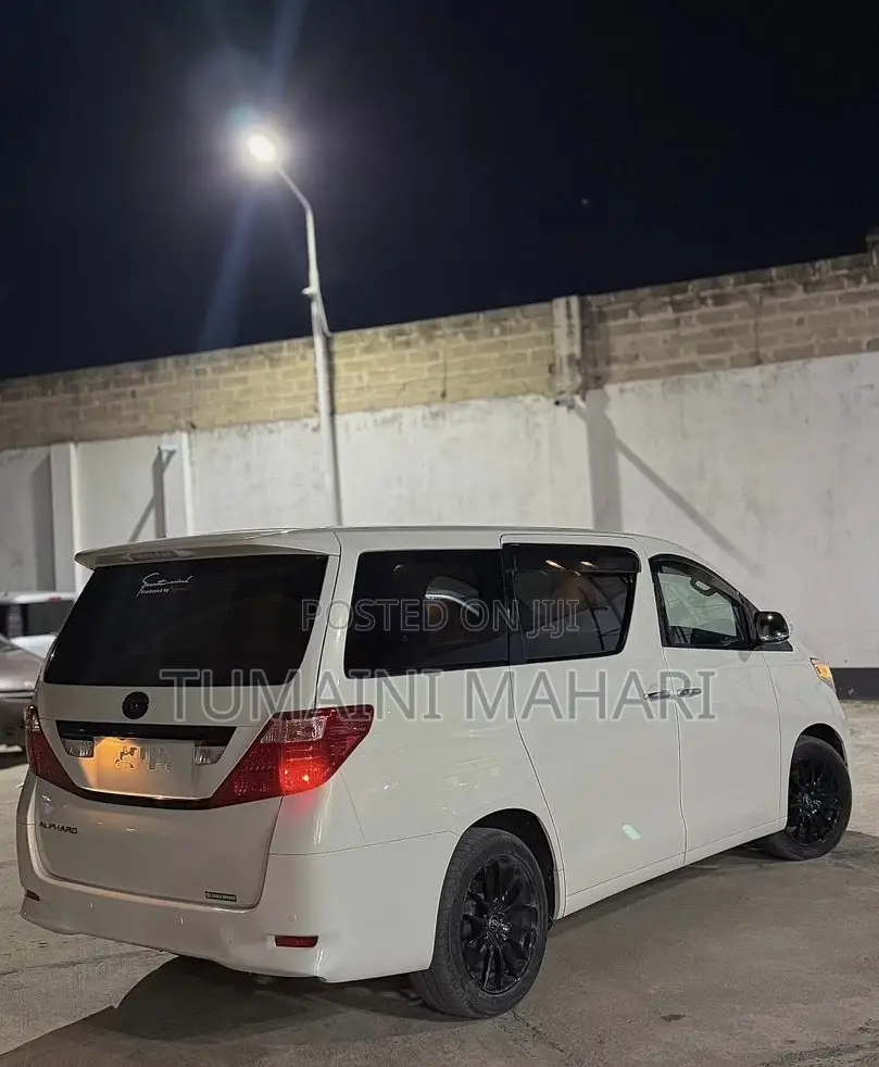 Toyota Alphard 2009 White
