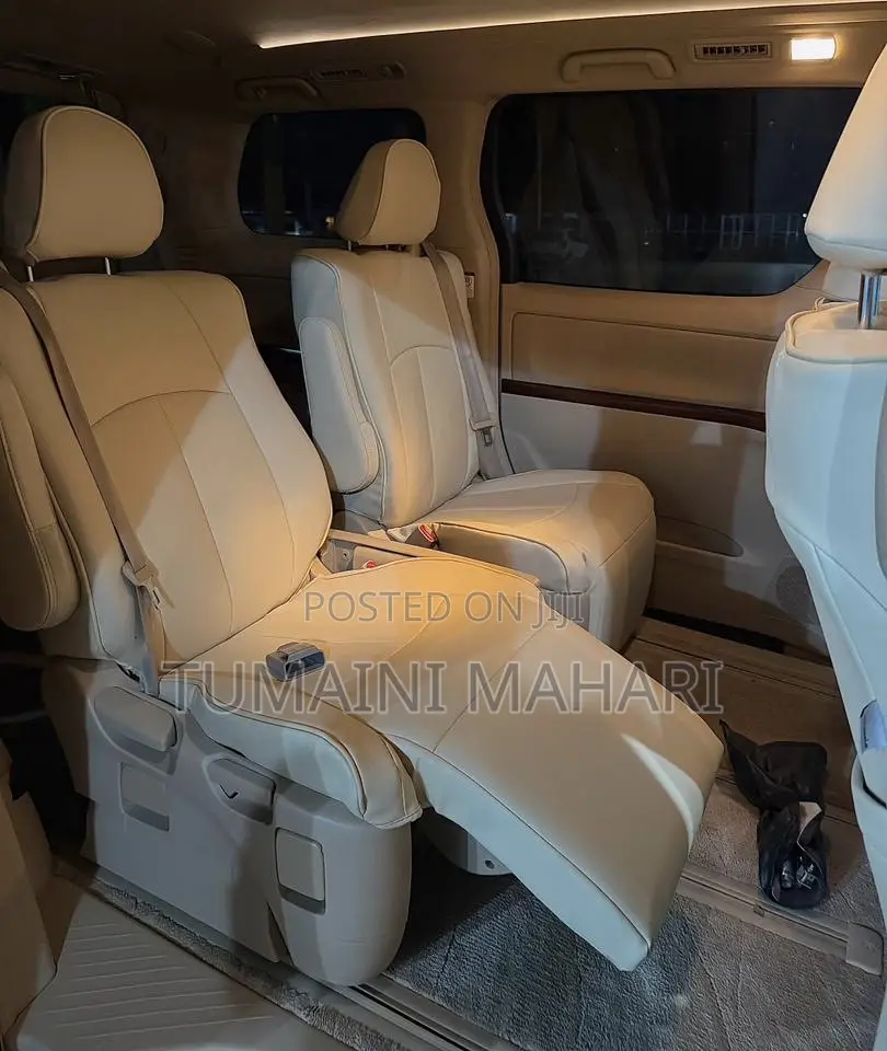Toyota Alphard 2009 White
