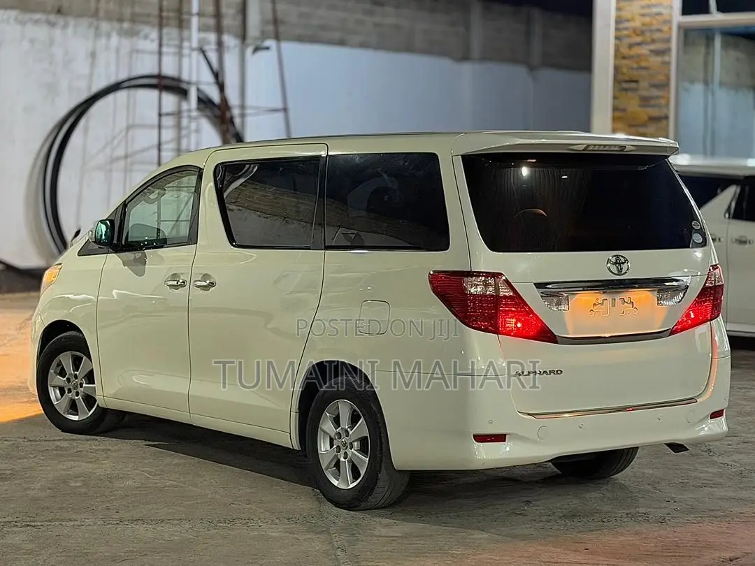Toyota Alphard 2009 White