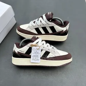 Adidas Safi