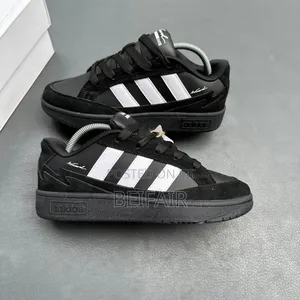 Adidas Safi