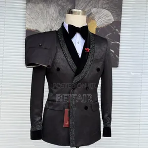 Stylish Taxedo Collar