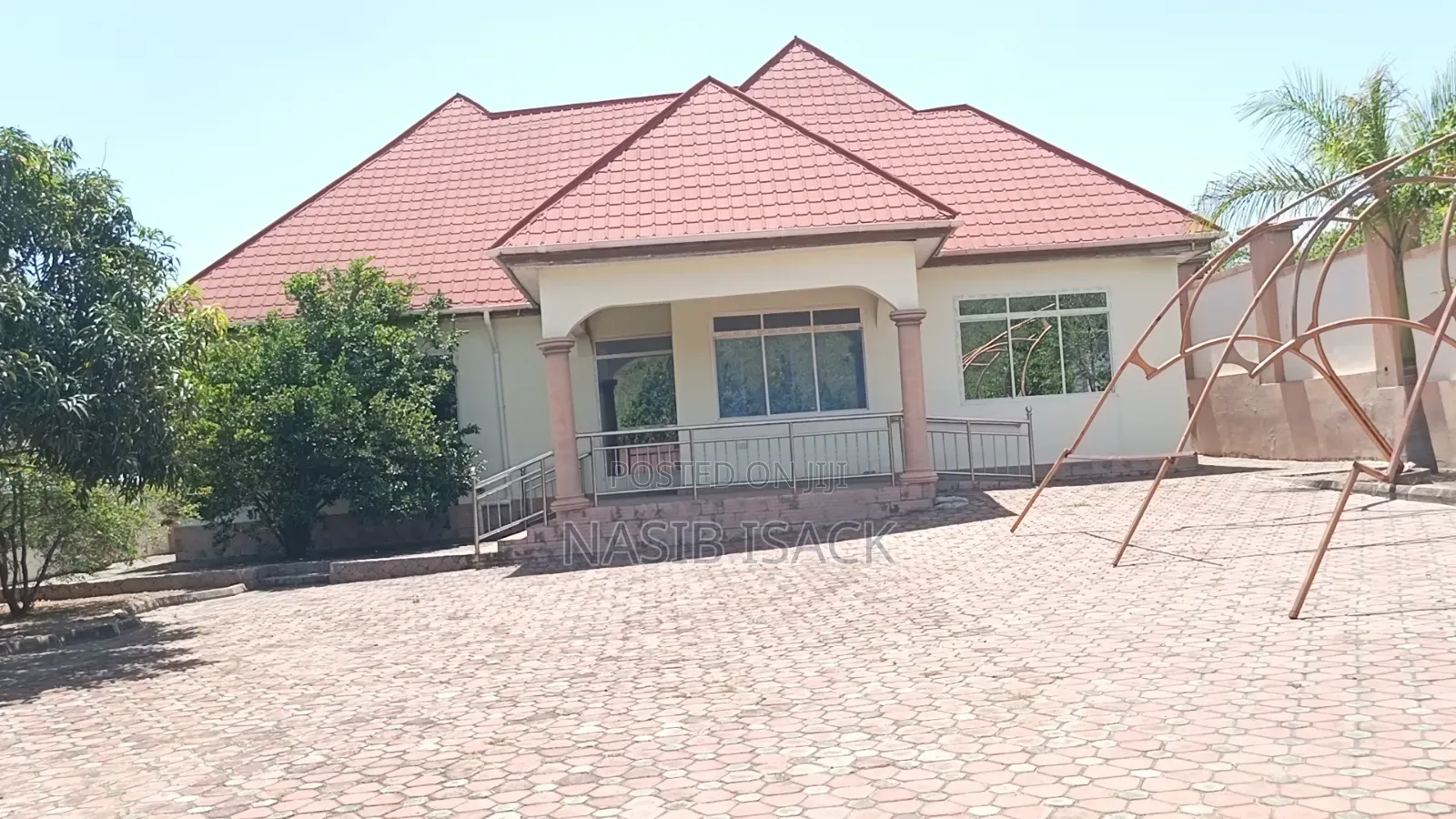 Furnished 3bdrm House in Nyamongoro for sale