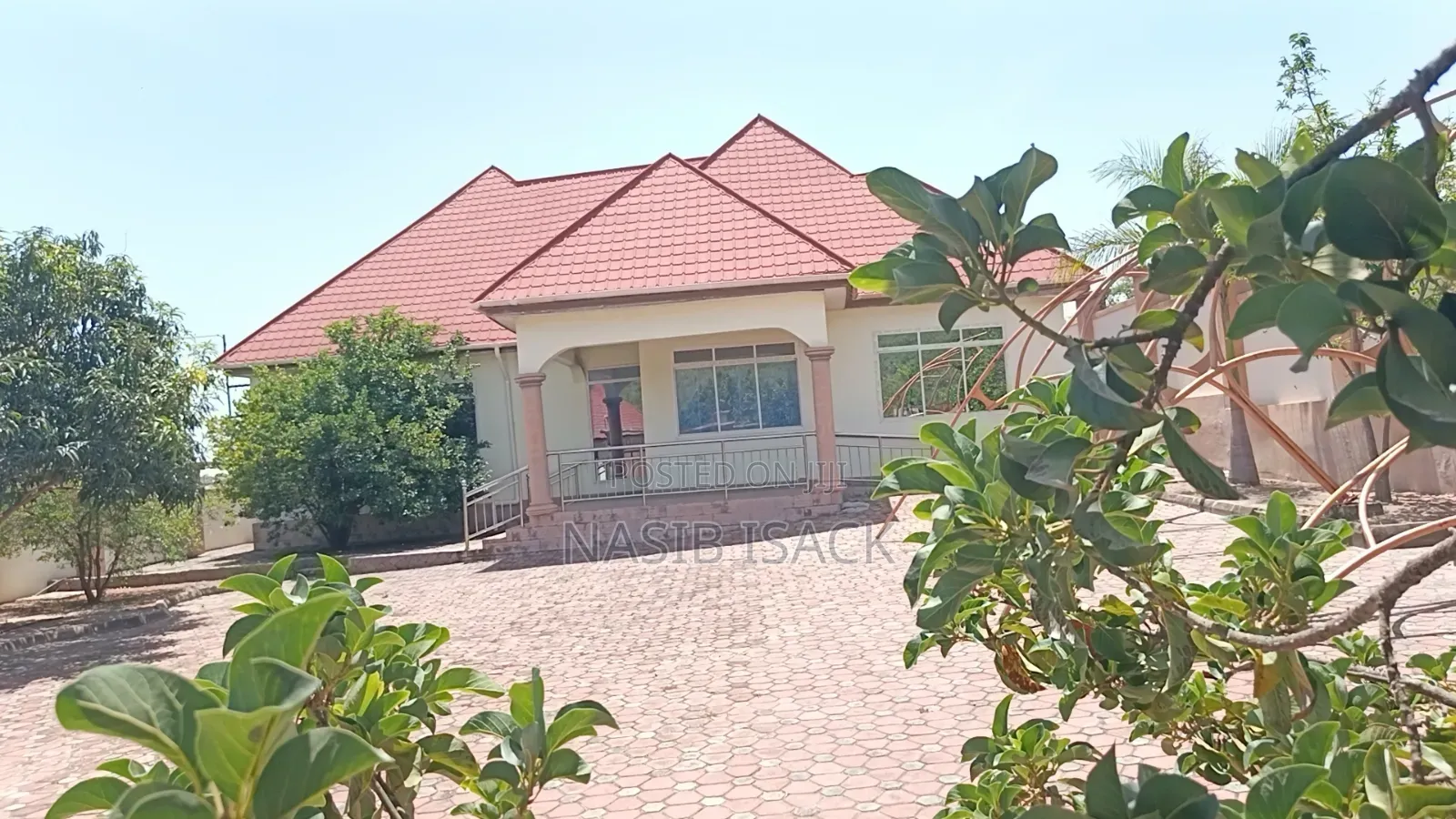 Furnished 3bdrm House in Nyamongoro for sale