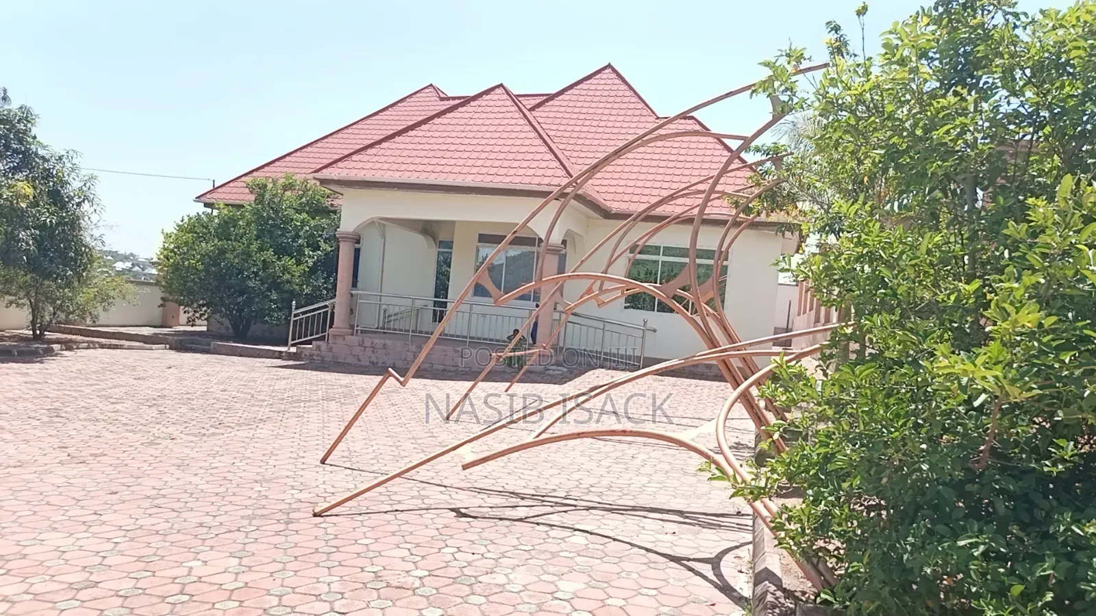 Furnished 3bdrm House in Nyamongoro for sale