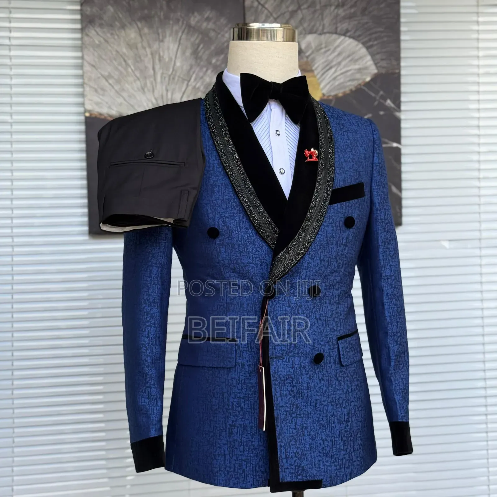 Stylish Taxedo Blue Suti