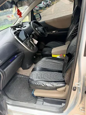 Toyota Auris 1.4 VVTi 2008 Silver