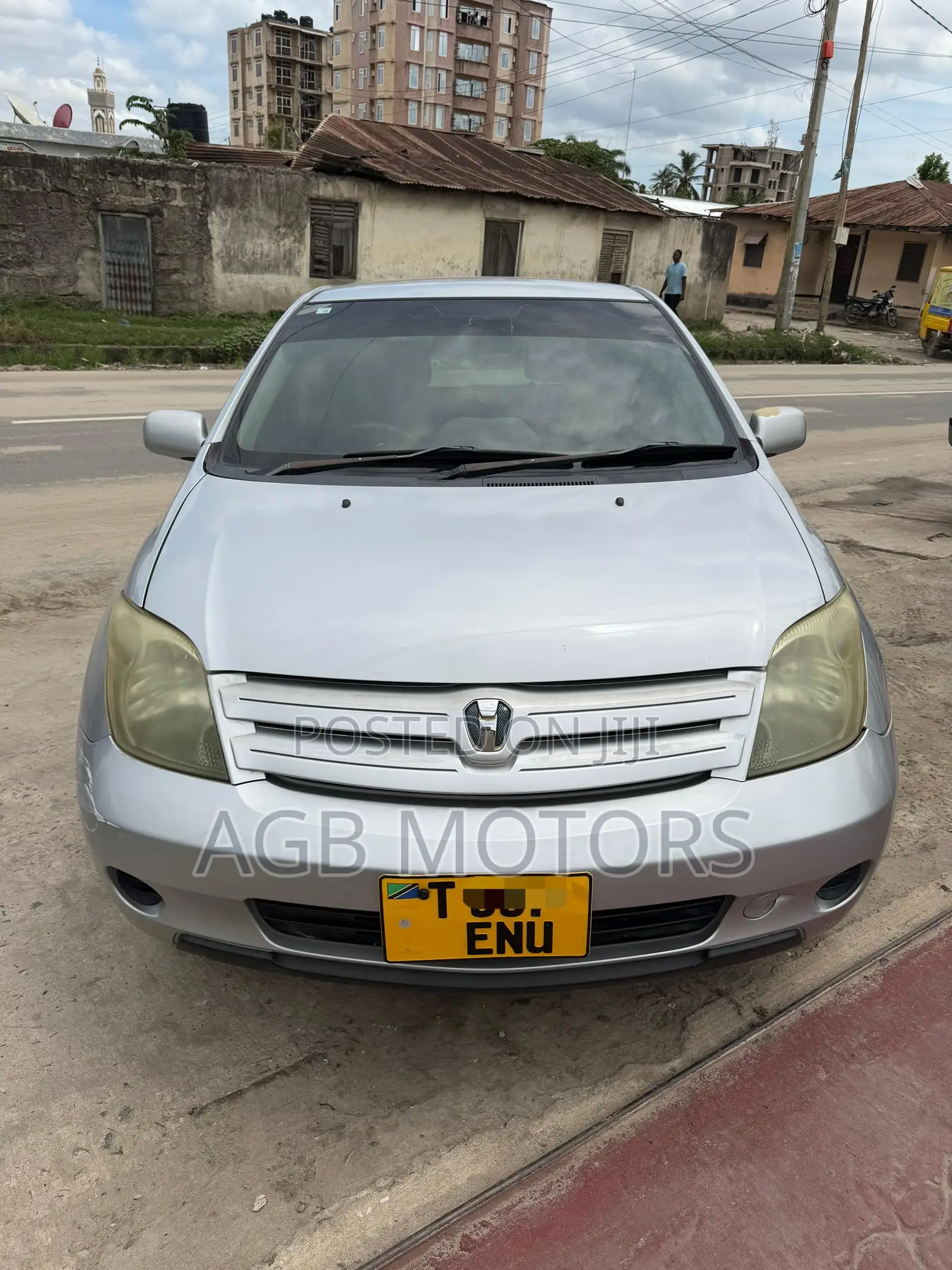 Toyota IST 2004 Silver