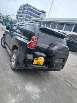 Toyota Land Cruiser Prado 3.0 TD 2012 Black