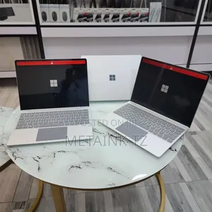 Laptop Microsoft Surface Go 8GB Intel Core i5 SSD 256GB