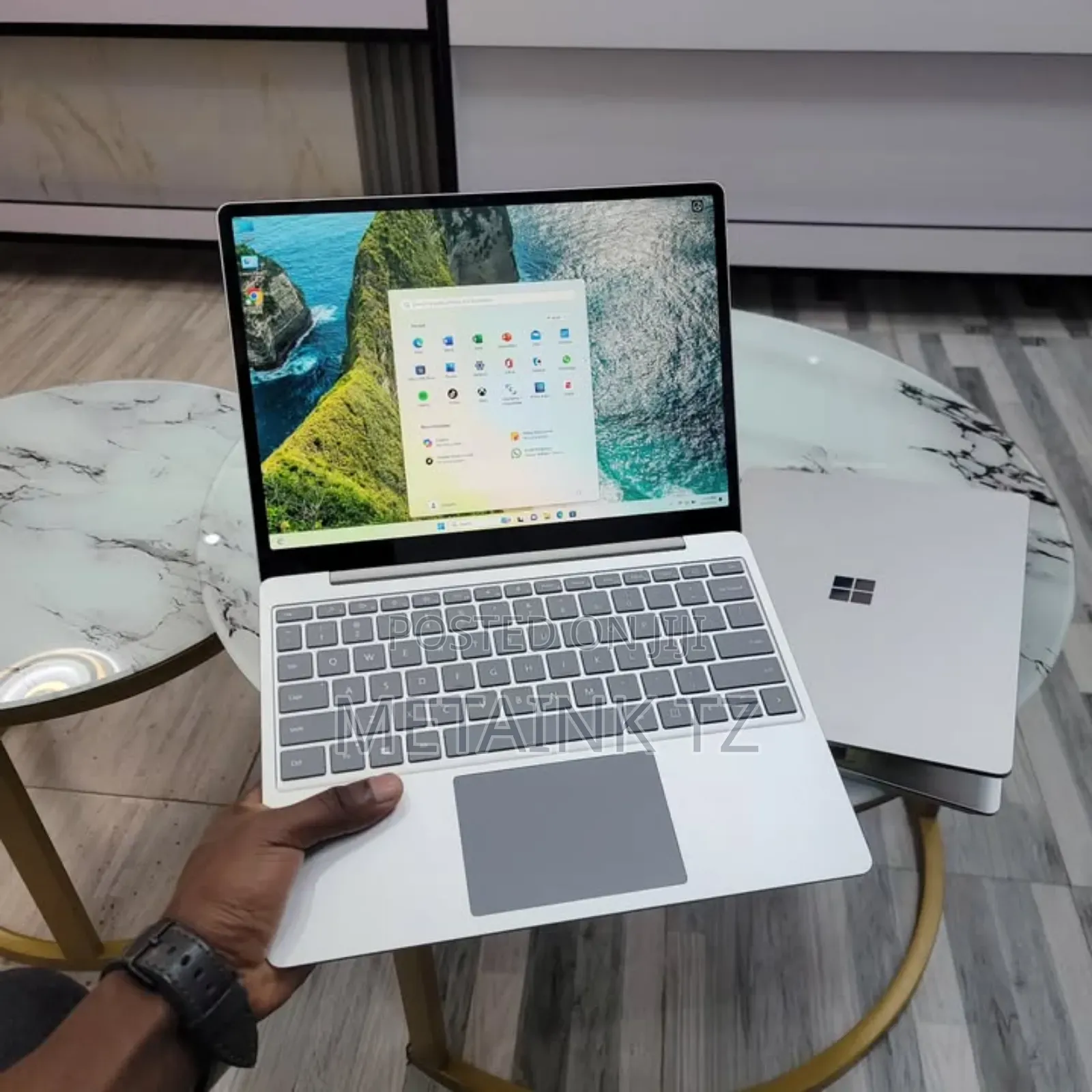 Laptop Microsoft Surface Go 8GB Intel Core i5 SSD 256GB