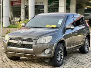 Toyota RAV4 2009 Green