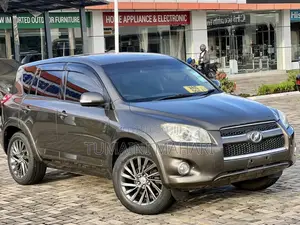 Toyota RAV4 2009 Green