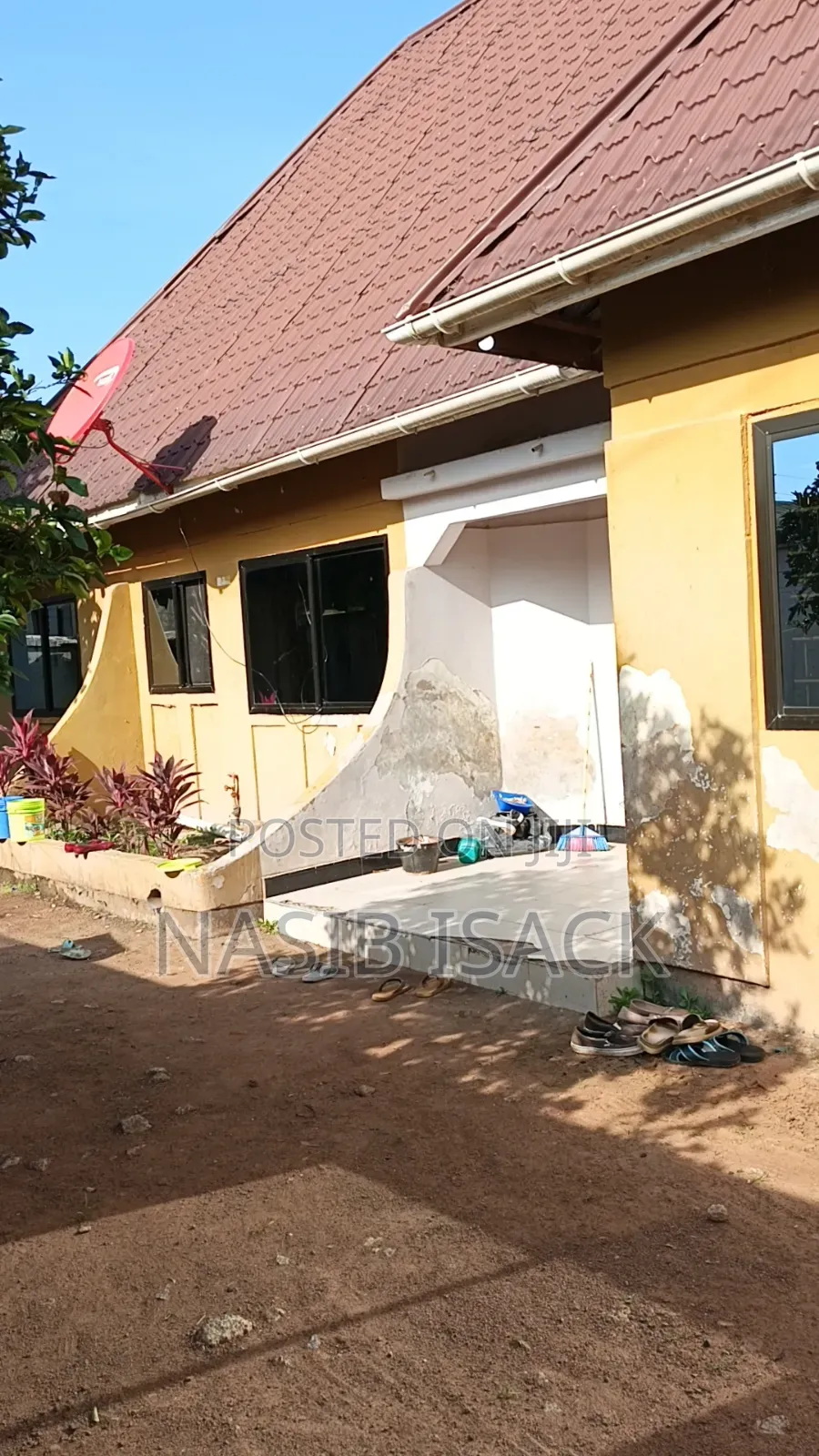 Furnished 4bdrm House in Buswelu for sale