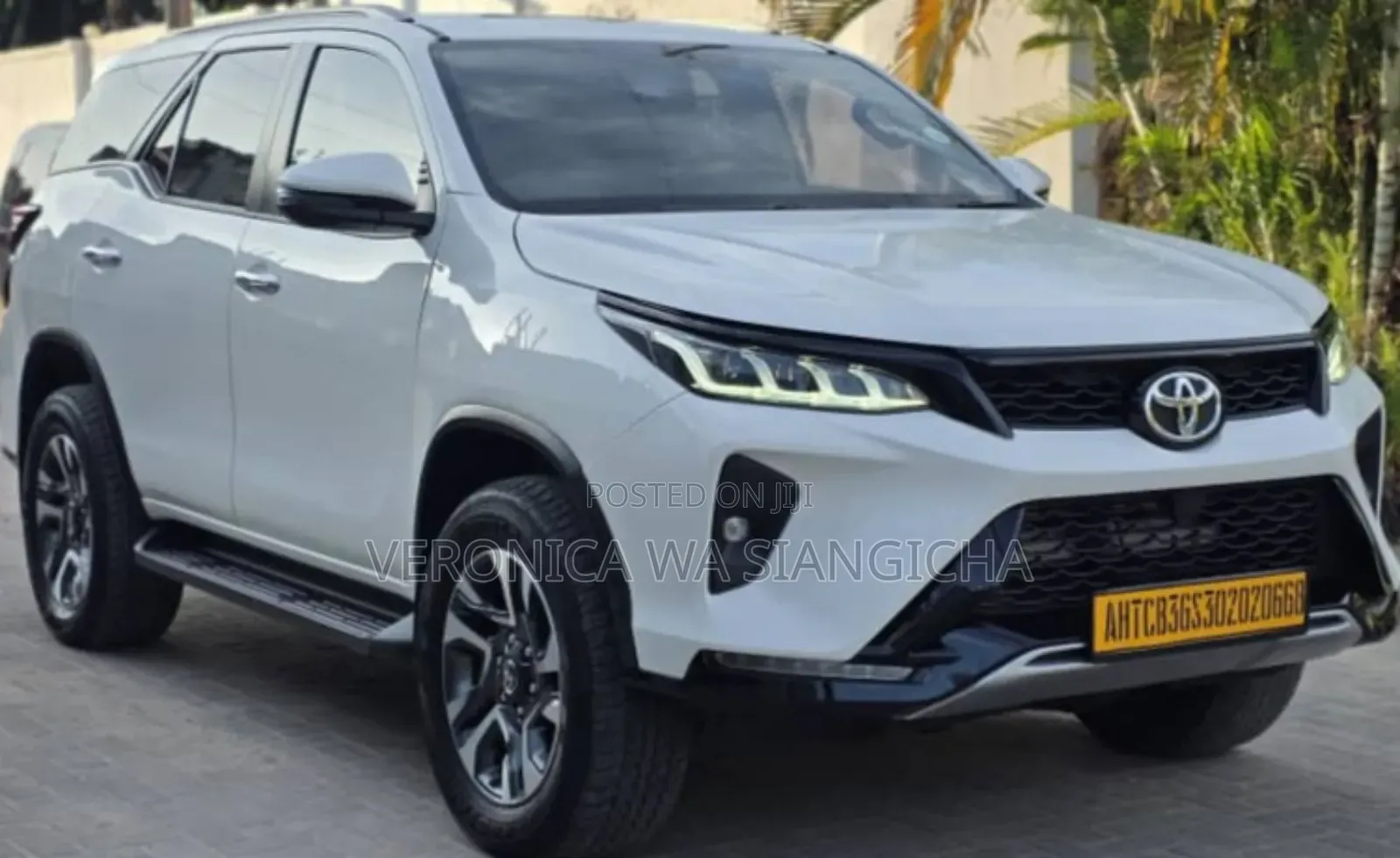 Toyota Fortuner 2023 White