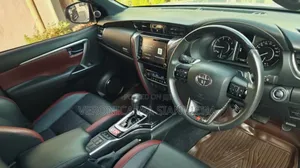 Toyota Fortuner 2023 White