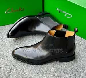 Men's New Boots Clarks Brand Original Leather