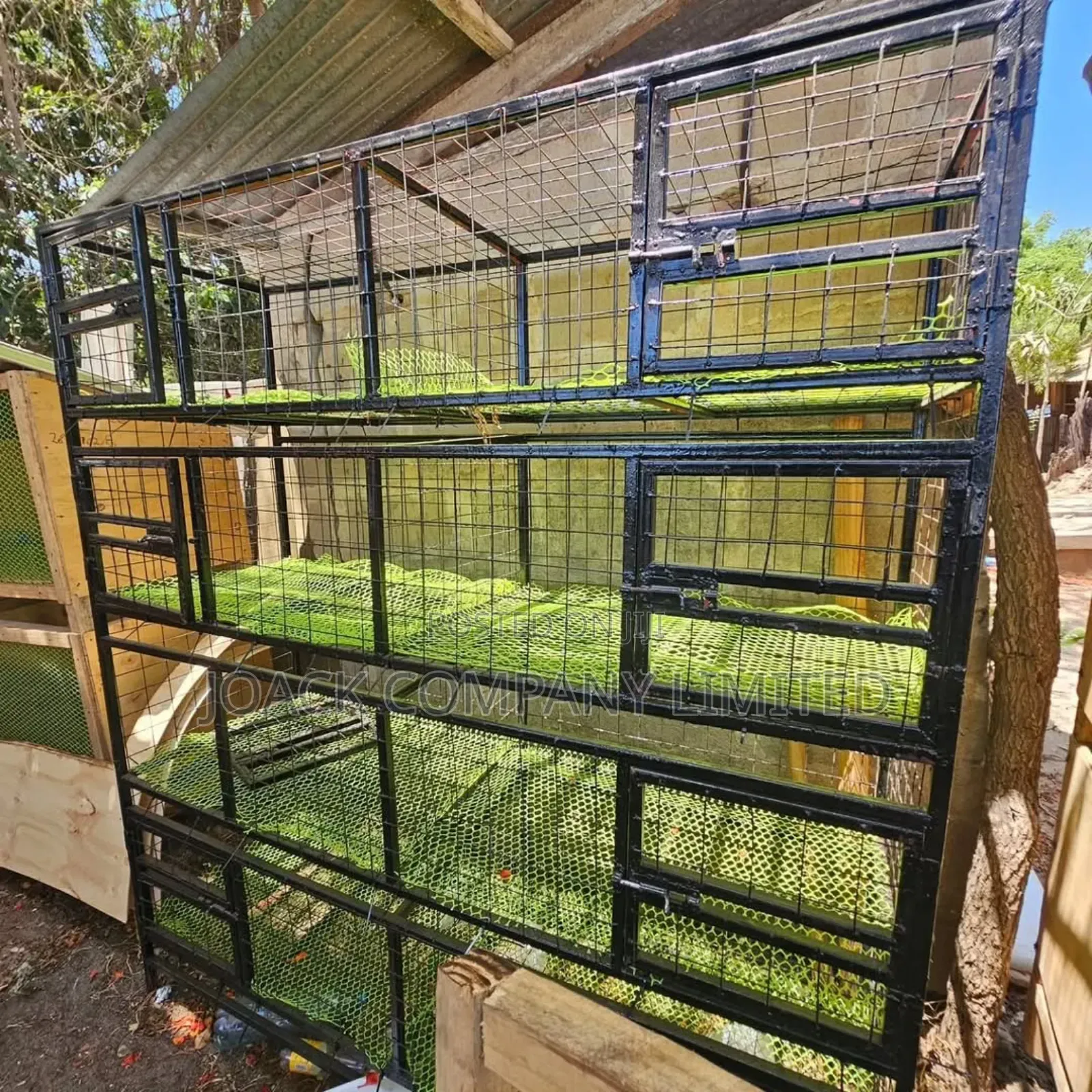 Mabanda Ya Kuku Ya Kuhamishika/ Movable Livestock Houses