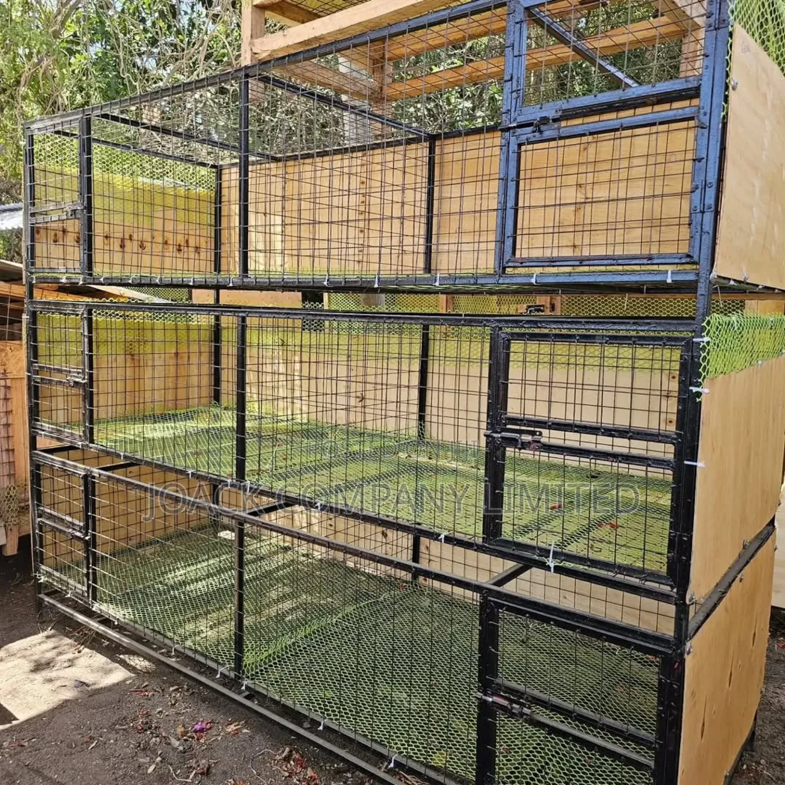 Mabanda Ya Kuku Ya Kuhamishika/ Movable Livestock Houses
