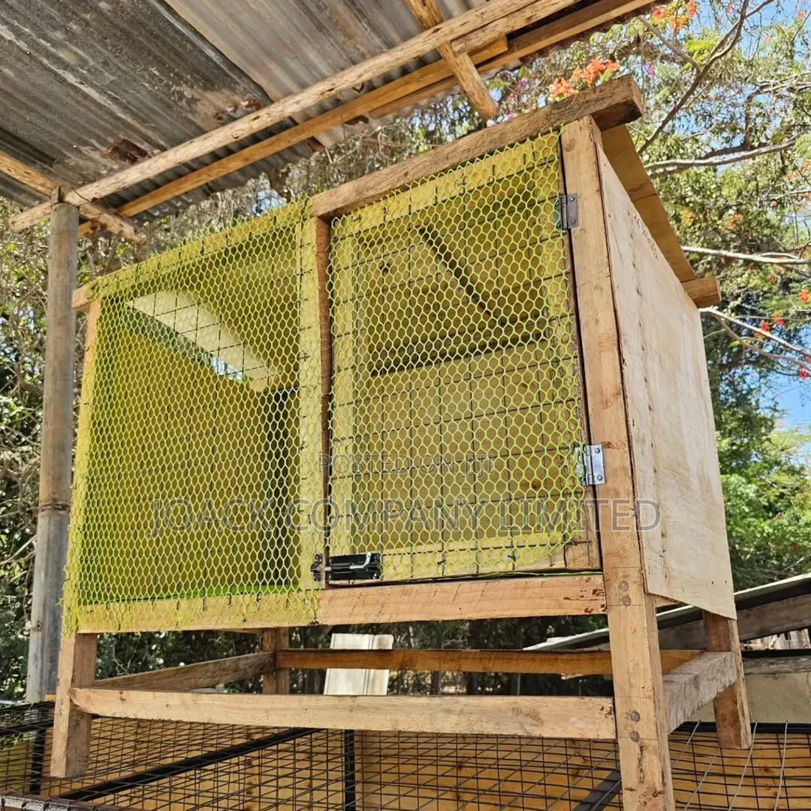 Mabanda Ya Kuku Ya Kuhamishika/ Movable Livestock Houses
