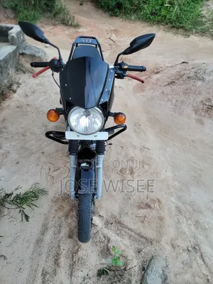 TVS HLX 125 2026 Black